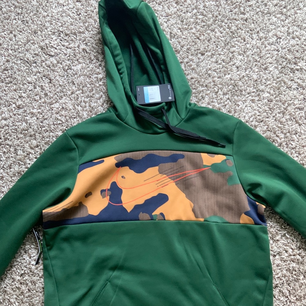 Men’s Nike hoodie